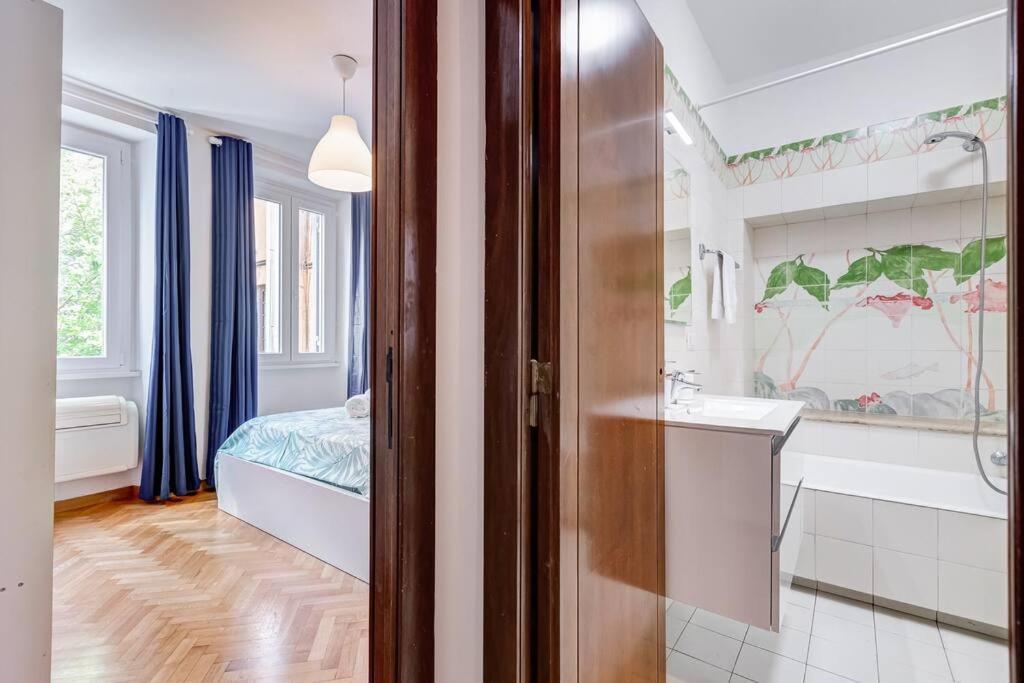 Luminous Apartment Few Steps From Piazza Navona Экстерьер фото